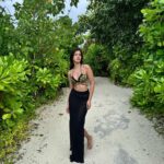 Shanaya Kapoor Instagram - days like these>>>>🌴🌊🥥🧜🏻‍♀️💫 @ncstravels @fushifaru #fushifaru #fushifarumaldives #collab