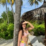 Shanaya Kapoor Instagram - just a happy morning running around in the sun @ncstravels @fushifaru #fushifaru #fushifarumaldives #collab ☀️