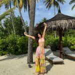 Shanaya Kapoor Instagram - just a happy morning running around in the sun @ncstravels @fushifaru #fushifaru #fushifarumaldives #collab ☀️