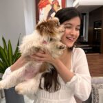 Shanaya Kapoor Instagram - Swipe to add a family member 😋❤️