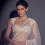 Shanaya Kapoor Instagram - 🤍 @kotharifinejewelsofficial @manishmalhotraworld 🤍