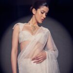 Shanaya Kapoor Instagram - 🤍 @kotharifinejewelsofficial @manishmalhotraworld 🤍