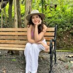 Shanaya Kapoor Instagram - Happy Sunday 🤠 🌸