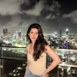 Shanaya Kapoor Instagram - look at the stars ✨ look how they shine ✨ for you ✨