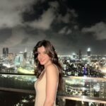 Shanaya Kapoor Instagram - look at the stars ✨ look how they shine ✨ for you ✨