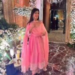 Shanaya Kapoor Instagram - Desi barbie 😋💖💖