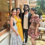 Shanaya Kapoor Instagram - 🤍🤍😊🤍fam