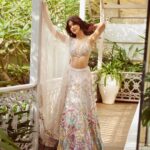 Shanaya Kapoor Instagram - caught in a daydream 💭