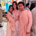 Shanaya Kapoor Instagram - 🫶🏼
