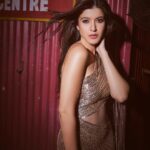 Shanaya Kapoor Instagram - dancing with the flames of desire🌞