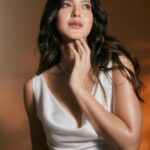 Shanaya Kapoor Instagram - 🕊️