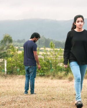 Shanmukh Jaswanth Kandregula Instagram - Student 7 - 17th Nov, Friday 6pm ❤️

P C : @prithvi_og 🫰🏻
#shannu #nehapathan #student