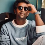 Shanthanu Bhagyaraj Instagram – Catching waves, Throwing Shades 💙 

📸 @irst_photography