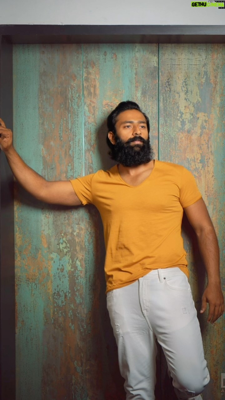 Shanthanu Bhagyaraj Instagram - It doesn’t matter where you began… It shouldn’t matter where it ends… But Your JOURNEY… that BETTER be one helluva story to tell💫 #journey #journeyoflife #lifeexperience Chennai, India