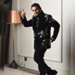 Sharib Hashmi Instagram - Aa Gaye Mere Photos Ka Tamasha Dekhne !!! ❤️ #FilmfareOTTAwards Styled by : @itsbhavyapatel In custom fit by : @rachitkhannaofficial @rac.khanna Shot by : @mayurnarangikar Hair and Make-up by : @irohitsmahadik HMU Assitant : @pk_hairstylist9 Management : @suchijaggi @itsbhavyapatel_