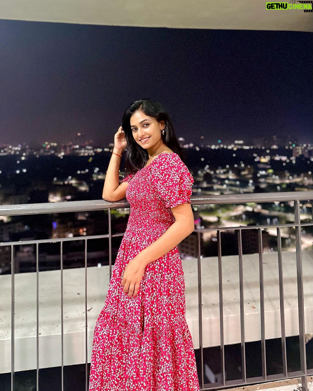 Sheetal Patra - 17.2K Likes - କୁମାର ପୂର୍ଣିମାର ଶୁଭେଛ୍ଛା!🌝🌸❤️
May the radiance & magic of Kumar purnima brighten all our lives & our paths🌟
Jai maa laxmi🙏🪷
@geetanjali._.patra
