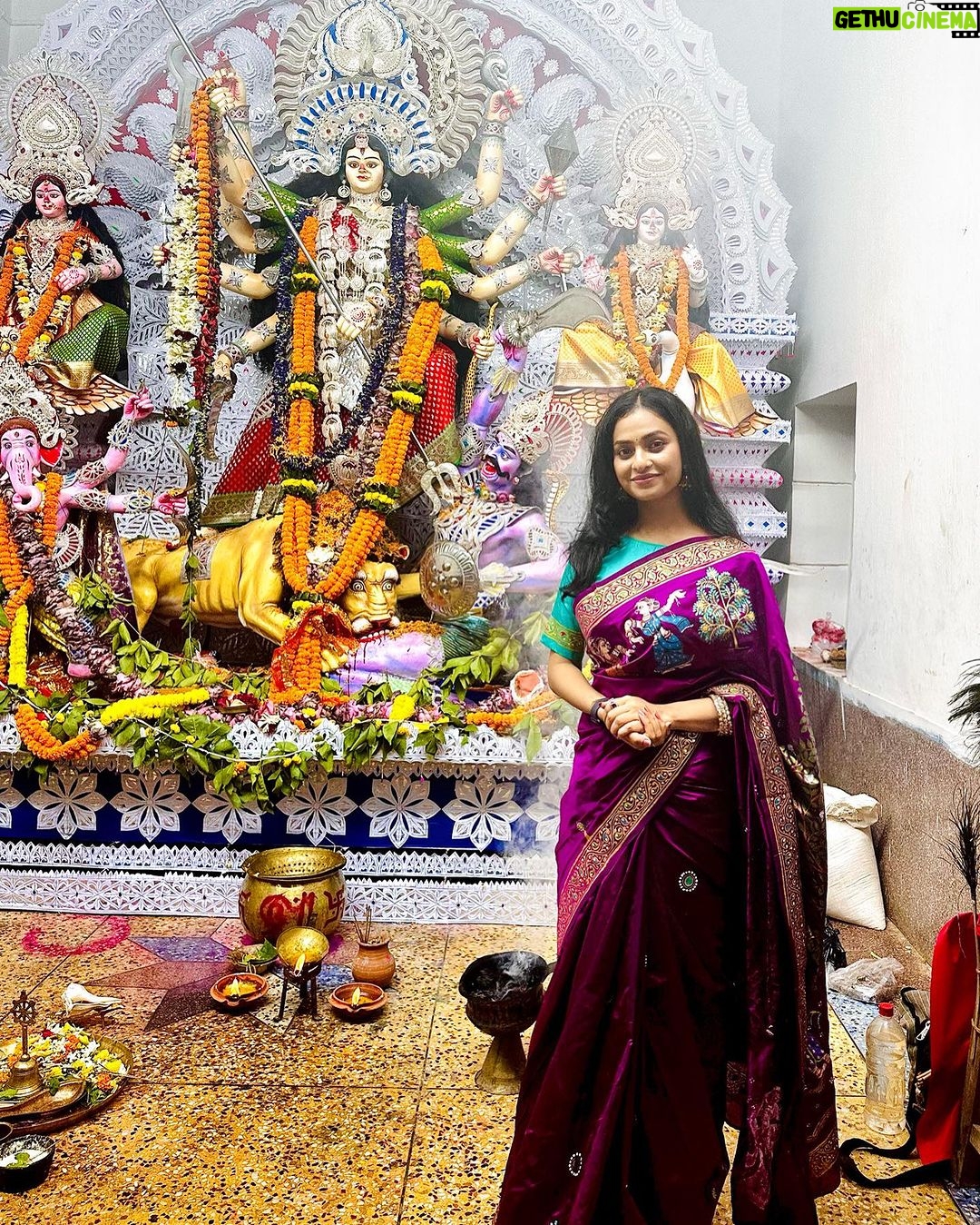Sheetal Patra - 19.8K Likes - Her kindness and fierceness is unparalleled!❤️
Happy Vijayadashami!🙏🌺
May the strength & power within us triumph over the demons, both within and around us!🌟
Wishing everyone joy, peace & good health 🌸
Jay maa Durga!🙌