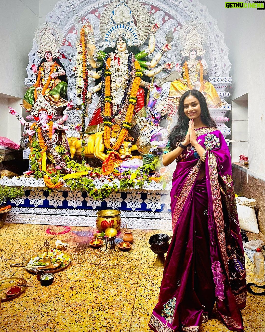 Sheetal Patra - 19.8K Likes - Her kindness and fierceness is unparalleled!❤️
Happy Vijayadashami!🙏🌺
May the strength & power within us triumph over the demons, both within and around us!🌟
Wishing everyone joy, peace & good health 🌸
Jay maa Durga!🙌