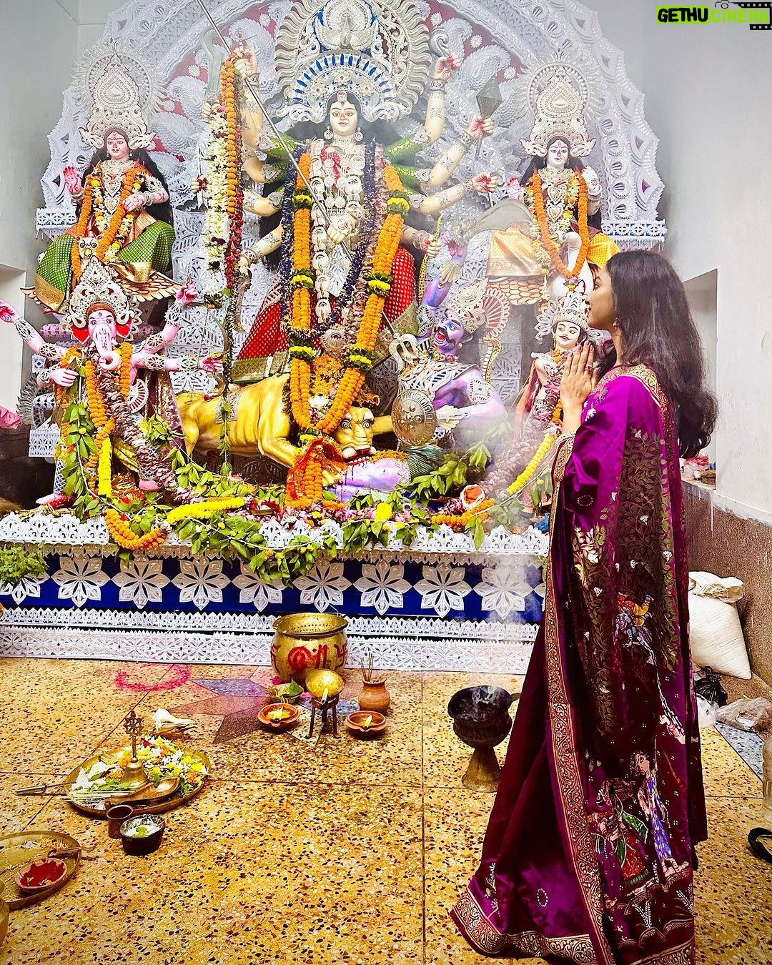 Sheetal Patra - 19.8K Likes - Her kindness and fierceness is unparalleled!❤️
Happy Vijayadashami!🙏🌺
May the strength & power within us triumph over the demons, both within and around us!🌟
Wishing everyone joy, peace & good health 🌸
Jay maa Durga!🙌