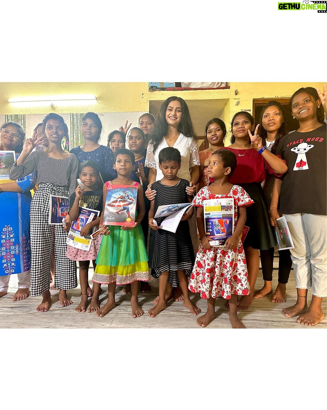 Sheetal Patra - 39.7K Likes - Moments like this makes my heart smile!♥️
Grateful for the most heartwarming birthday spent with the incredible kids at “Asha Kiran orphanage.
Their little, shy but genuine love-filled gestures touched my soul🥹❤️…Sharing my special day with these cuties was a true blessing😇🙏
May God shower these beloved children with boundless happiness 🫶🌟
#BirthdayBlessings #SpreadLove #godsfavchildren #littlehappiness