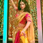 Sheetal Patra Instagram - ମହା ଦୁର୍ଗାଷ୍ଟମୀର ଶୁଭେଚ୍ଛା!🙏🌺 Feeling incredibly blessed to have embodied & portraying Maa Bagalamukhi, the fierce 8th form of Maa Durga, offering protection to her devotees & dispelling illusions!🙏🙌 May the divine blessings of Maa be with us always and guide us on the path of righteousness🌸✨ Wearing my fav @mahendrabaral_official ❤️ #DivineGrace #EmpoweredByMaaDurga #bagalamukhimaa #durgashtami #durgapuja #blessings #love #maa