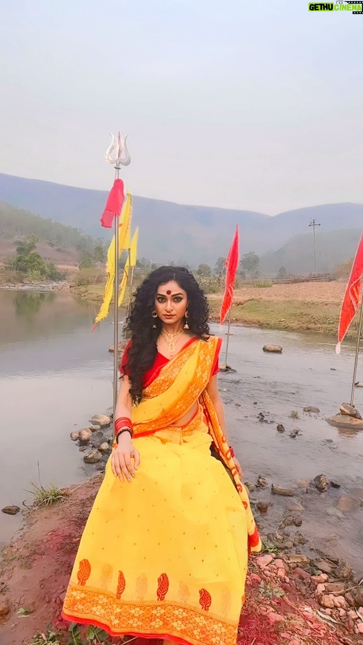 Sheetal Patra - 15.5K Likes - ଶୁଭ ମହାଳୟା ଓ ବଜ୍ର ମହାକାଳୀ ପୂଜାର ଶୁଭେଛ୍ଛା🙏🌺🌟
Embracing the auspicious arrival of Maa Durga & welcoming the goddess energy!🙏✨
May her divine grace fill our lives with harmony and positivity💫🌸
#DurgaPuja #Blessings #navratri #maa #goddess #divinity #positivity #grace #prosperity