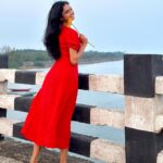 Sheetal Patra Instagram - Taking my own time to bloom!🌻 Eita kau bridge Guess kariparibe?!