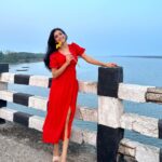 Sheetal Patra Instagram - Taking my own time to bloom!🌻 Eita kau bridge Guess kariparibe?!