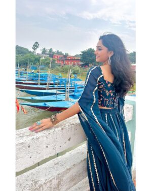 Sheetal Patra Instagram - Anchored with Hope & Positivity 🦋🌸💕

Guys can you Guess the location?!🐬