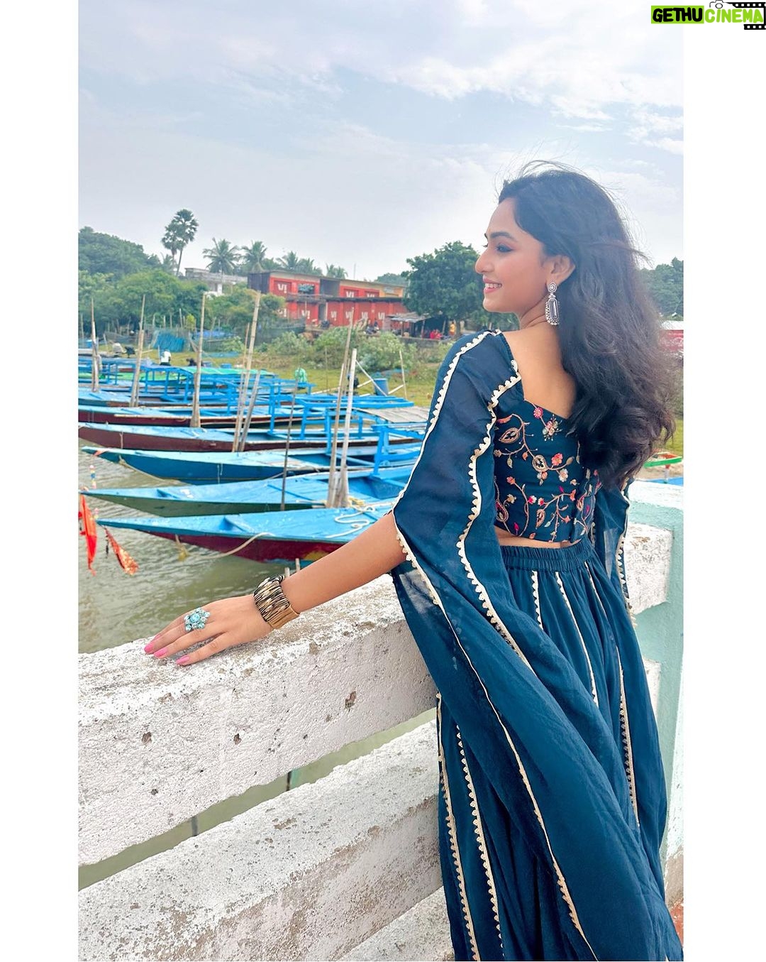 Sheetal Patra - 15K Likes - Anchored with Hope & Positivity 🦋🌸💕
Guys can you Guess the location?!🐬