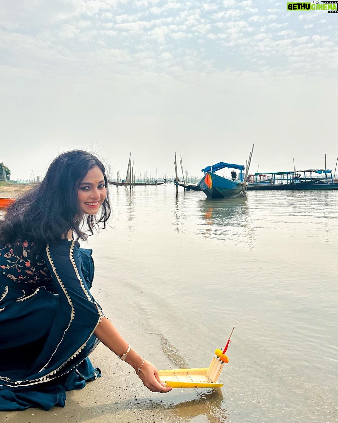 Sheetal Patra - 17.1K Likes - ଯା ରେ ଭାସି ଭାସି ଯା ବୋଇତ ମୋର ଭସିଯା… ⛵️
କାର୍ତ୍ତିକ ପୂର୍ଣ୍ଣିମା ଓ ବୋଇତ ବନ୍ଦାଣ ଉତ୍ସବର ଅନେକ ଅନେକ ଅଭିନନ୍ଦନ 🙏🌸