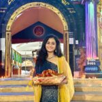 Sheetal Patra Instagram - ଶୁଭ ଦୀପାବଳୀ 🪔✨ ଦୀପାବଳୀ ରେ ମା’ଙ୍କ ଦର୍ଶନ ଓ ମା’ଙ୍କ ପାଖରେ ଦୀପ ଜାଳିବାର ସୌଭାଗ୍ୟ ❤️🙏 ମା ତାରିଣୀ ସବୁ ଅନ୍ଧାରକୁ ଦୂର କରି ସମସ୍ତଙ୍କ ଜୀବନ ଆଲୋକମୟ କରନ୍ତୁ 🌟 Thank you Maa for the blessing of having my Mama beside me being my light through every darkness in life🕯️ Love you @geetanjali._.patra 🫂❤️ #blessed #blissfuldarshan #maa #ghatagaontarini #illuminate #enlighten #lives #joy #positivity #diwali