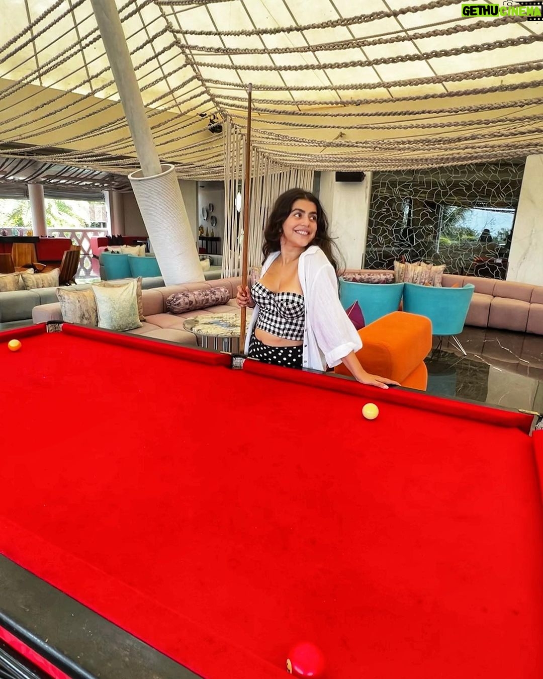 Shenaz Treasurywala Instagram - I decided to be fancy and take my family to try the very hip and stylish W Goa this time. Here’s my review and why I feel it’s unique- 1. Location: It’s on top of a hill overlooking the sea in Vagator. 2. Design: Bold colours, lots of modern art. 3. Rooms: Very unusual rooms with chandeliers and bright colours, bathtubs with TVs -reel coming soon 4. Service: Staff is very friendly and they are pretty quick. 5. Atmosphere: Young, modern, cool. 6. Reception area is called The Living Room and is very lively with music and parties and a bar. ( that’s the W brand, their receptions are all like nightclubs and they were especially famous in the early 2000s) 7. Food: Delicious especially the Asian Restaurant -Spice Traders and I loved the Goan Thaali in their coffee shop. ( pls note the thaali is HUGE, 4 people can eat from it :) 8. Their “Rock Pool” is one of the most famous pools in Goa. Unfortunately the Rock Pool isn’t working right now, it will be ready for the season. 9. They have an indoor adults only pool in their spa which is dimly lit with candles all around it. Their spa has a lot of interesting options. I haven’t tried it yet, will do later today. #WGoa #goahotels @w_goa Goa, India