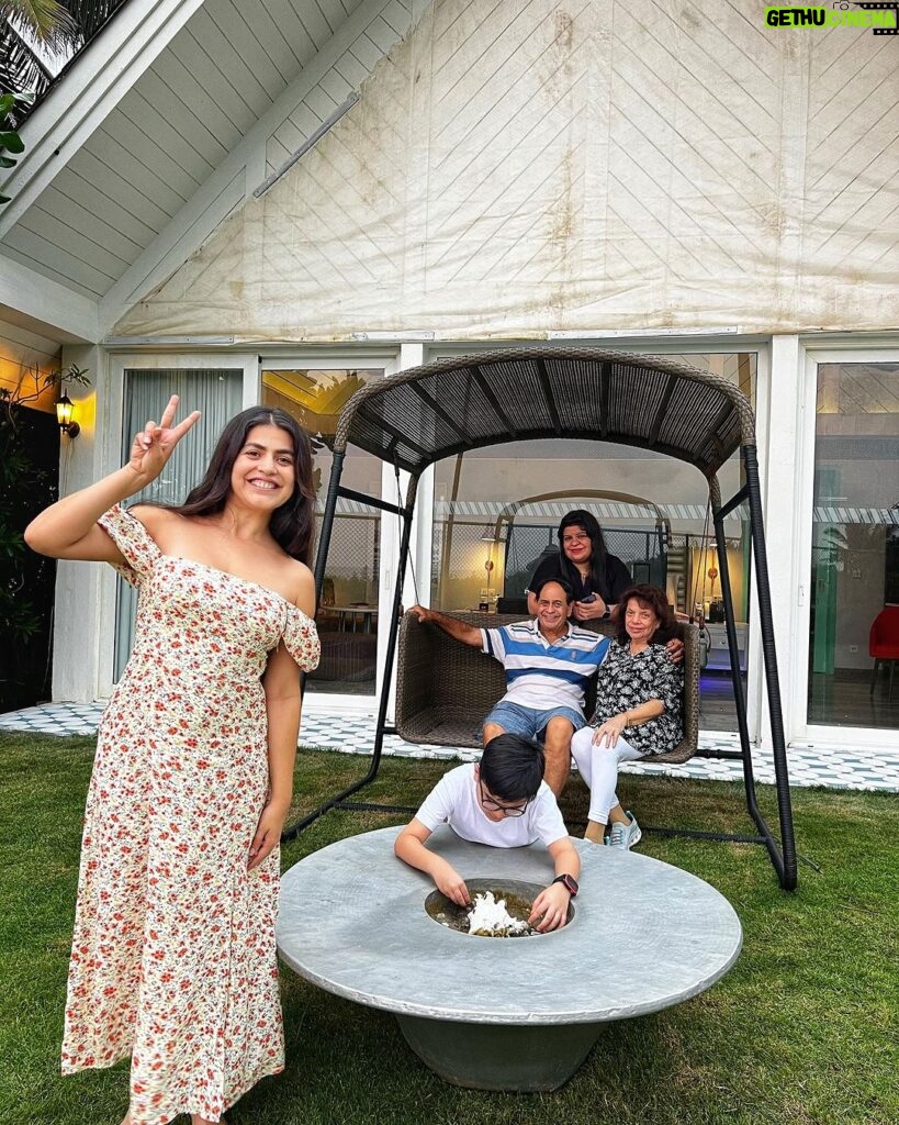 Shenaz Treasurywala Instagram - I decided to be fancy and take my family to try the very hip and stylish W Goa this time. Here’s my review and why I feel it’s unique- 1. Location: It’s on top of a hill overlooking the sea in Vagator. 2. Design: Bold colours, lots of modern art. 3. Rooms: Very unusual rooms with chandeliers and bright colours, bathtubs with TVs -reel coming soon 4. Service: Staff is very friendly and they are pretty quick. 5. Atmosphere: Young, modern, cool. 6. Reception area is called The Living Room and is very lively with music and parties and a bar. ( that’s the W brand, their receptions are all like nightclubs and they were especially famous in the early 2000s) 7. Food: Delicious especially the Asian Restaurant -Spice Traders and I loved the Goan Thaali in their coffee shop. ( pls note the thaali is HUGE, 4 people can eat from it :) 8. Their “Rock Pool” is one of the most famous pools in Goa. Unfortunately the Rock Pool isn’t working right now, it will be ready for the season. 9. They have an indoor adults only pool in their spa which is dimly lit with candles all around it. Their spa has a lot of interesting options. I haven’t tried it yet, will do later today. #WGoa #goahotels @w_goa Goa, India