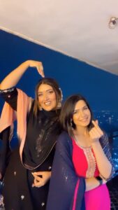 Shireen Mirza Instagram - 💔 #trending #reelsindia #reelsinstagram #trendingreels #trendingaudio #instagood #fyp #shireenmirza #explore #comedy #fun #réel #reelsinstagram #friends #actor [ colourful, joy, trend, love ]