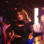 Shireen Mirza Instagram - Shining bright like a diamond 💎 Wearing @the_chess_room Jewellery @aquamarine_jewellery Shot by @camcraftproductions Make up @swatidedhia_makeup #reel #fyp #khalnayak #role #ootd #looks #dance #performance #grwm starparivarawards #trending #makeup #hairstyles #tallgirl #reelitfeelit #reelkarofeelkaro #looks #black [ Awards, dance, actor , performance]