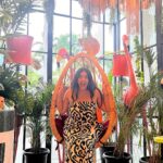 Shireen Mirza Instagram - 🦢 #reel #fyp #fashion #ootd #audio #tallgirl #look #trending #makeup #hairstyles #longhair #influencer #tallgirls #vacation #vibe #reelitfeelit #reelkarofeelkaro #fashion #ootd