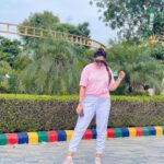 Shireen Mirza Instagram - मुझे बुरा कहते हैं ये Harpic से धुले लोग 🤪