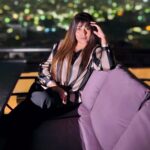 Shireen Mirza Instagram – Samsung android Magic 🪄 

#reel #trending #reels #motivation #fyp 
#fashion #ootd #audio #tallgirl #look #trending #makeup #hairstyles #longhair #influetor #reelsinstagram #influencer #tallgirls #vacation #vibe  #fyp #reelitfeelit #reelkarofeelkaro #black #fashion #ootd #jaipur