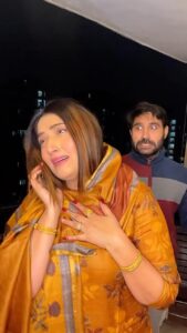 Shireen Mirza Instagram - Main nhi rehna ithhe 😩😩😩. . . . . . . . . . #reelsinstagram #reels #reelitfeelit #trending #trendingreels #trendingsongs #trendingviral #marriage #couple #couplegoals #fyp #trending #reels #funny #adventure #haseen #husbandandwife #friends #bff #instagood #fyp #comedy #ootd #viral #reelsinstagram #laugh #punjabi