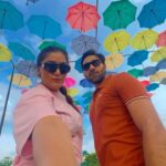 Shireen Mirza Instagram – Ride the trend wave ☂️

#trending #reelsindia #reelsinstagram #trendingreels #trendingaudio #instagood #fyp #couple #shireenmirza #hasansartaj #explore #haseen #fun 

[ partner, umbrella, colourful, joy, trend, love ]