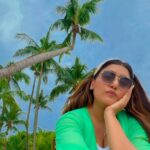 Shireen Mirza Instagram - Average dream nowadays 😬🤯🤣 #makeup #fashion #love #photography #instagood #fyp #photooftheday #hair #trending #singapore #fashion #audio #entertainment #dance #ootd #promotion #ad #viral #reelitfeelit #reelsinstagram #beach