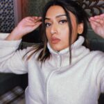 Shireen Mirza Instagram - Just kidding 🖤🫀 #fyp #trending #viral #explore #explorepage #follow #reelsinstagram# #sad #love #edit #girl #funny #winters