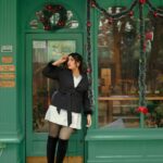 Shireen Mirza Instagram - Pick my new wallpaper 📷🤳 1,2,3?
