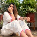 Shireen Mirza Instagram - Speak to Allah with your heart, He hears every whisper ✨💐 Wearing @bunaai #jummamubarak #jumma #allah #prayers #sabr #patience #alhamdulillah #trending #reels #reelsinstagram #fyp गुलाबी नगर, जयपुर : Pink City, Jaipur