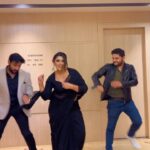 Shireen Mirza Instagram - Aey Haalo Haalo!! 🥁🪇🪘 #makeup #fashion #love #photography #instagood #fyp #photooftheday #hair #trending #wedding #delhi #indian #suit #audio #entertainment #dance #ootd #promotion #ad #viral #reelitfeelit #reelsinstagram #festival #diwali #delhi