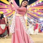 Shiva Jyothi Instagram - #dandiyanight #happydasra🌻🍀 Pc @jus_sonu ❤️ Outfit by @house_of_vrindha ❤️ #newpost #instagram #instagood #dress #dhandiya #jyothakka #shivajyothi
