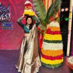 Shiva Jyothi Instagram - అట్ల బతుకమ్మ శుభాకాంక్షలు❤️ #newpost #instagram #instagood #pics #bathukamma #festival #happiness #shivajyothi #jyothakkka