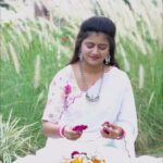 Shiva Jyothi Instagram - ఎంగిలి పువ్వుల బతుకమ్మ శుభాకాంక్షలు.. 🌼 “*Maa Inti Bathukamma Photo Contest 2023*” 🌼 Celebrate Bathukamma like never before! Showcase your festive spirit, capture the essence of Bathukamma, and stand a chance to win exciting cash prizes. 🎉 Prizes Awaiting! 1️⃣ 1st Place: ₹10,116 2️⃣ 2nd Place: ₹9,116 3️⃣ 3rd Place: ₹8,116 4️⃣ 4th Place: ₹7,116 5️⃣ 5th Place: ₹6,116 6️⃣ 6th Place: ₹5,116 7️⃣ 7th Place: ₹4,116 8️⃣ 8th Place: ₹3,116 9️⃣ 9th Place: ₹2,116 🔟 10th Place: ₹1,116 💡 How to Participate and Win? Follow our official Instagram page @telanganapolls.in. Post your Bathukamma photo on your Instagram profile. Tag @telanganapolls.in and use the hashtags #maaintibathukamma and #telanganapolls. Spread the Word! Share your post and gather as many likes as you can. The top 10 photos with the most likes will win! - - - #bathukamma #bathukammacelebrations #maaintibathukamma2023 #maaintibathukamma #telangana #bathukammasongs #telangana #telanganafestival #flower #festival #photocontest #contest #viral #viralreels #trendingreels #trending #mancherial #peddapalli #ramagundam #godavarikhani #manthani #bellampalli #chennur #asifabad #warangal #karimnagar #husnabad #jyothakka #shivajyothi