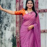 Shiva Jyothi Instagram - Everyone is beautiful darling We just live in a judgemental society.❤️❤️ Saree @label_dishana ❤️ Pics @thehashtag_photography ❤️ #saree #sareelove #photography #instagram #instagood #selflove #jyothakka #shivajyothi